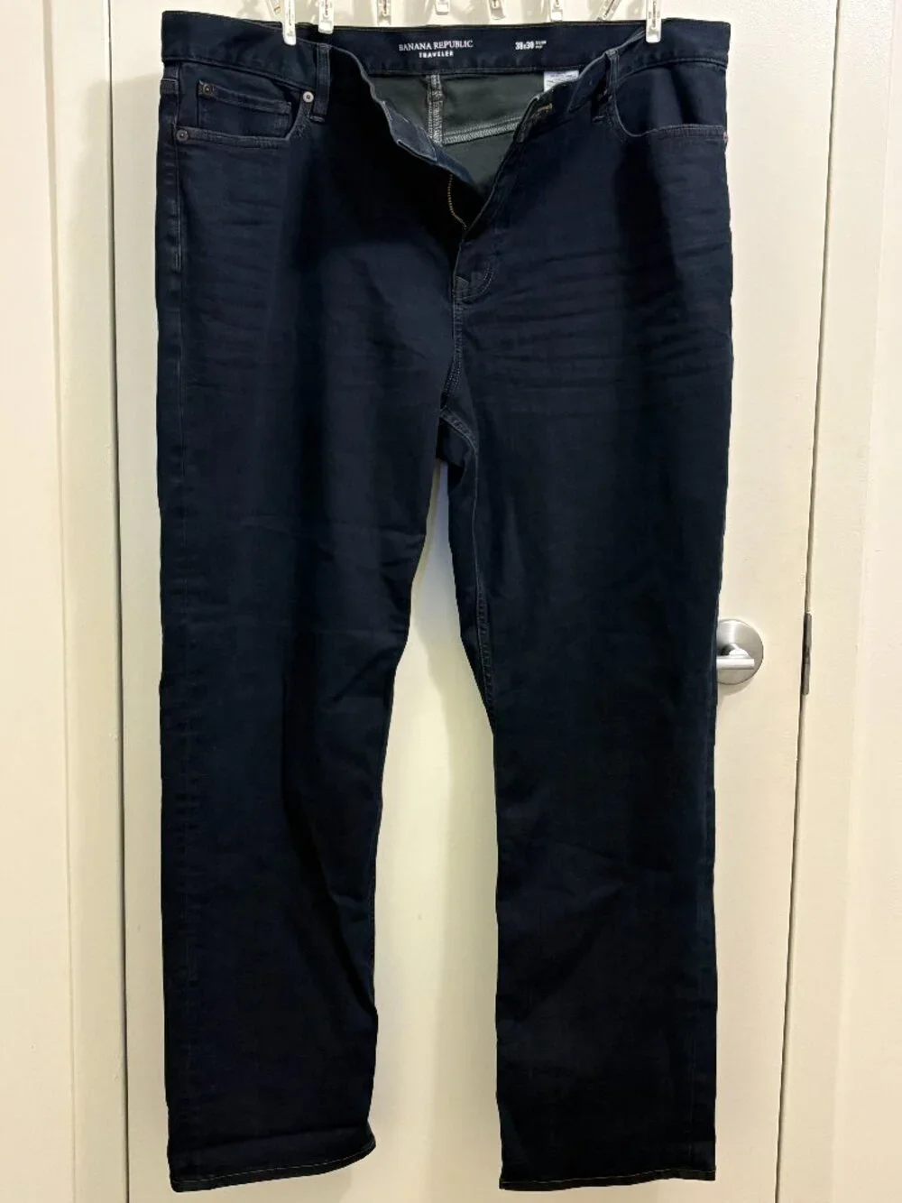 Banana Republic Slim Dry Indigo® Traveler Jean, Rinse Dark Wash, brand new